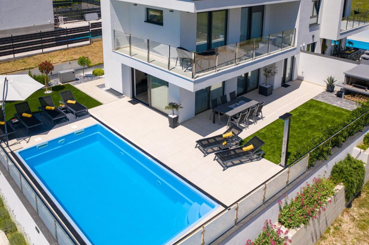 Villa Supernus With Heated Pool Baška Exterior foto
